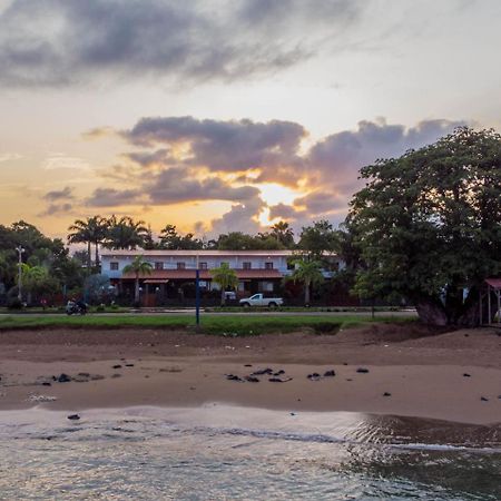 Emoyeni Gardens Hotel Sao Tome Exterior photo