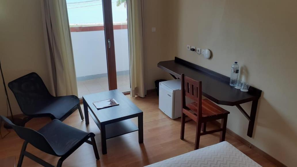 Emoyeni Gardens Hotel Sao Tome Exterior photo
