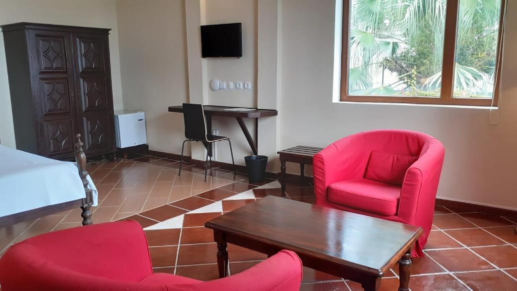 Emoyeni Gardens Hotel Sao Tome Exterior photo