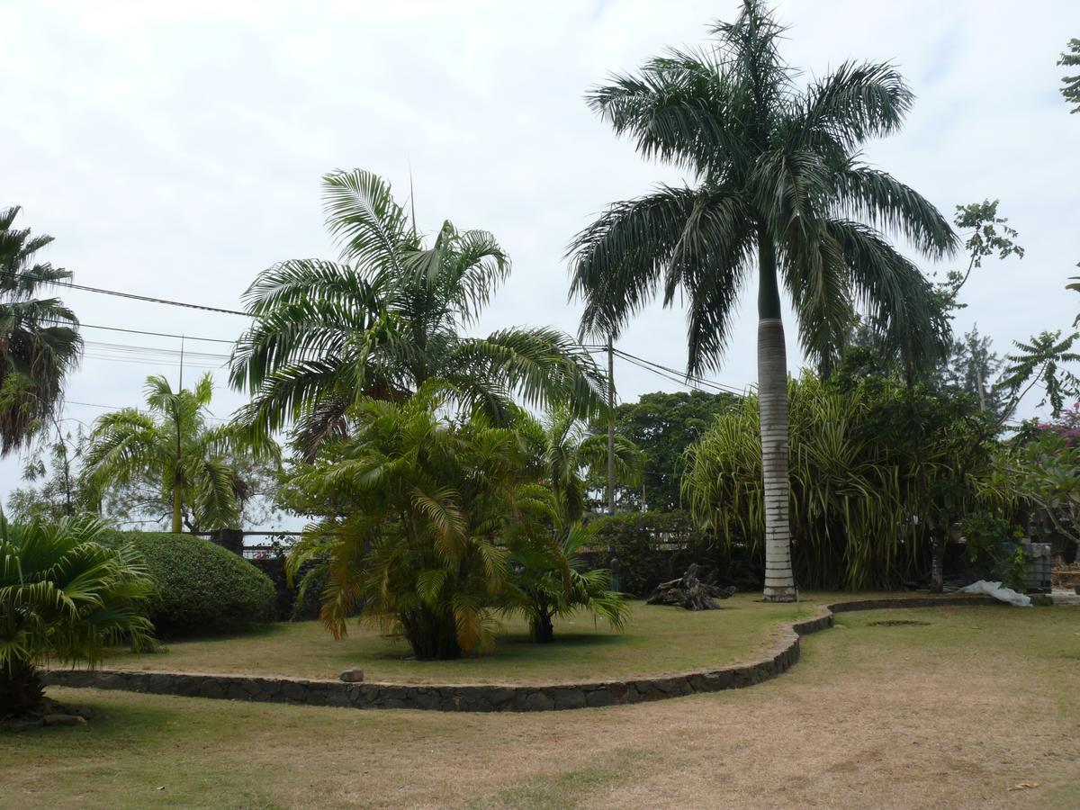 Emoyeni Gardens Hotel Sao Tome Exterior photo