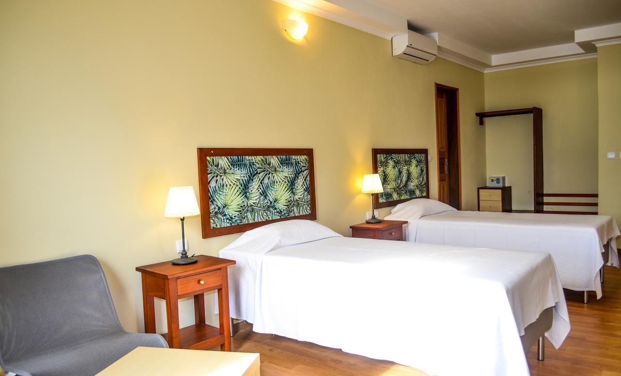 Emoyeni Gardens Hotel Sao Tome Exterior photo