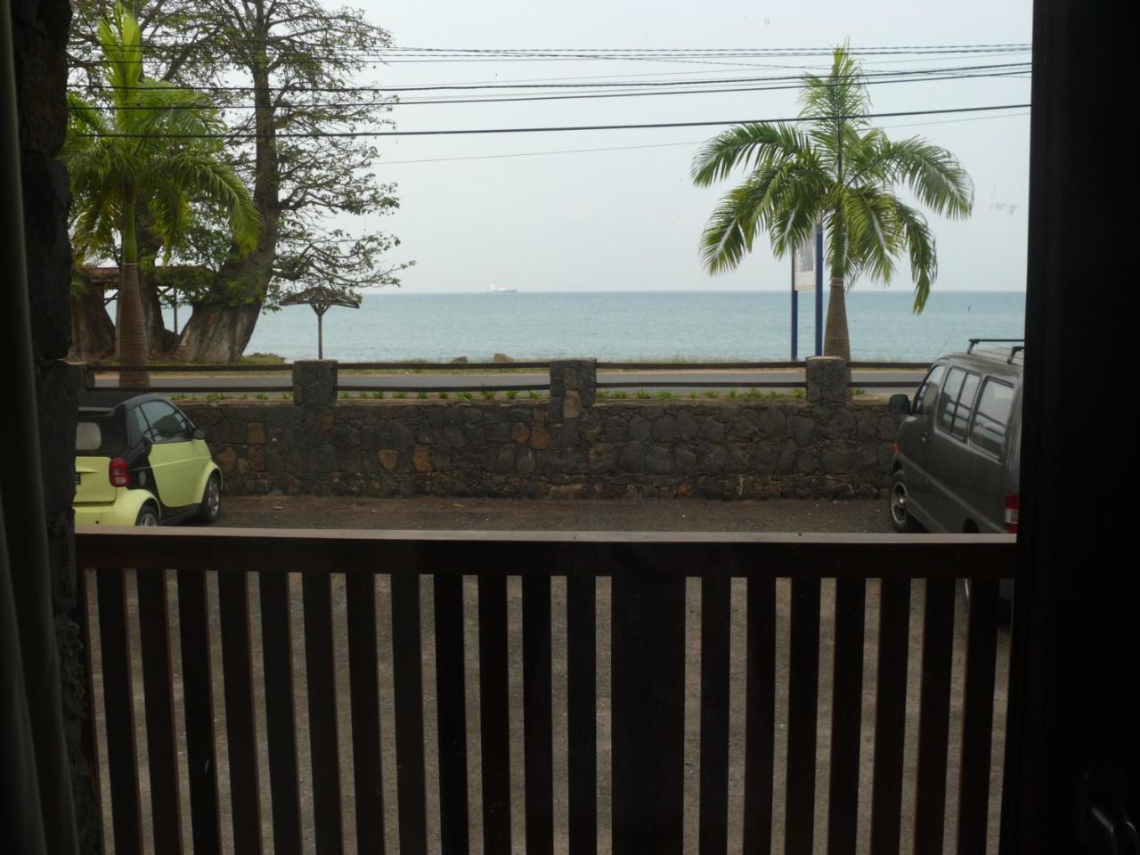 Emoyeni Gardens Hotel Sao Tome Exterior photo