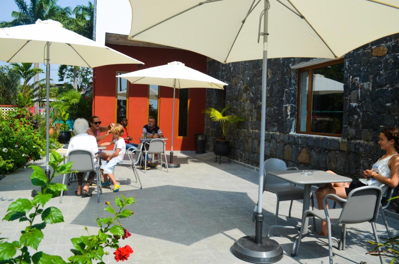 Emoyeni Gardens Hotel Sao Tome Exterior photo